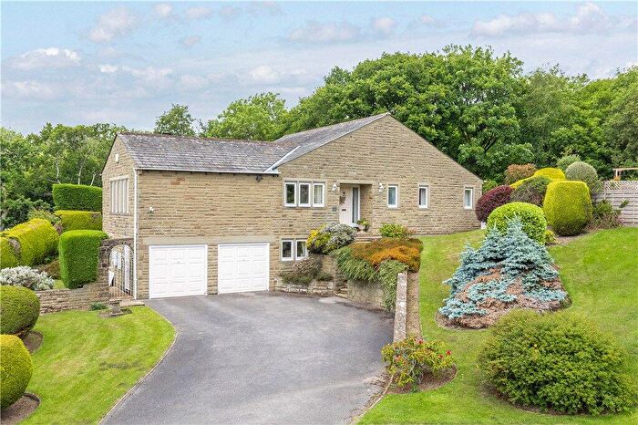 2 Bedroom Bungalow For Sale In Gill Bank Road, Ilkley, West Yorkshire, LS29