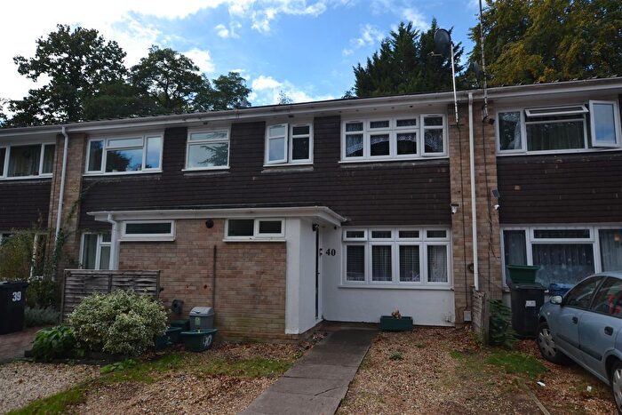 3 Bedroom Terraced House To Rent In Woodlands, Fleet, GU51