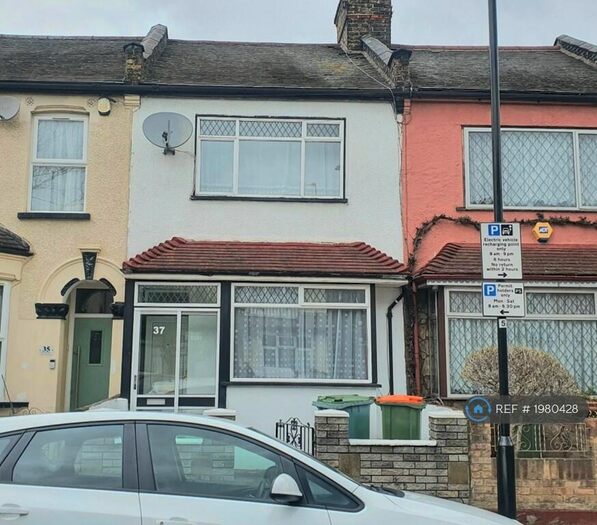 4 Bedroom Terraced House To Rent In Haig Road West, London, E13