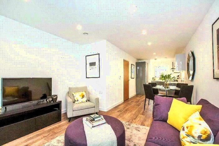 2 Bedroom Apartment To Rent In New Cross Road, London, SE14