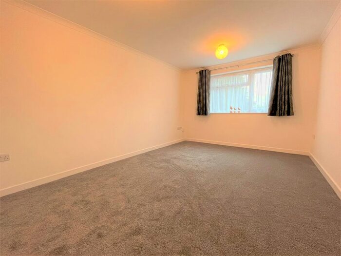 1 Bedroom Maisonette To Rent In Nellgrove Road, Hillingdon, Uxbridge, UB10
