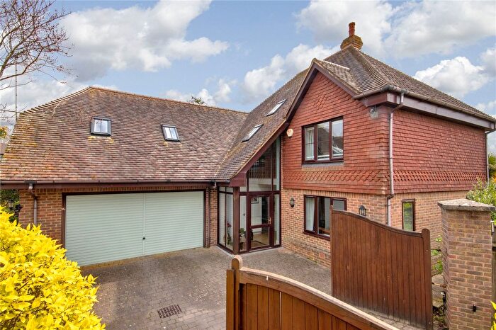 4 Bedroom Detached House For Sale In Carriers Road, Cranbrook, Kent, TN17