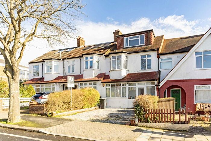4 Bedroom Property For Sale In Leithcote Gardens, Streatham, SW16