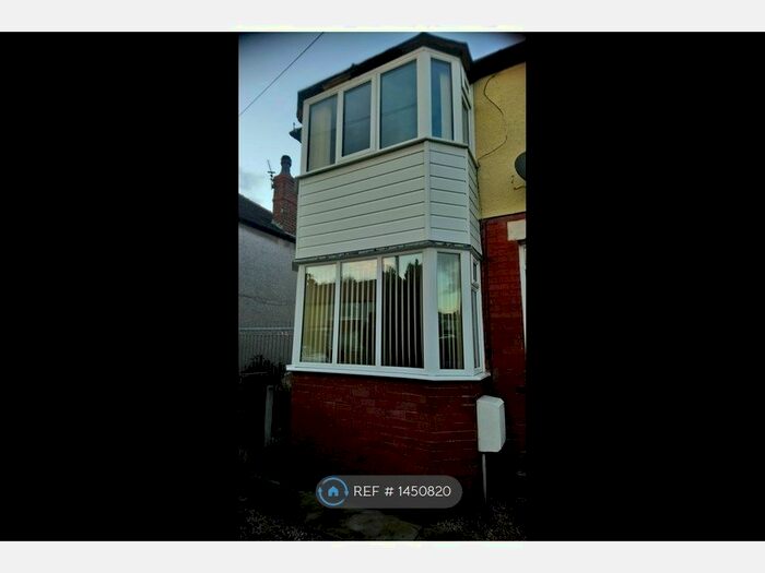 2 Bedroom End Of Terrace House To Rent In Highbank Avenue, Blackpool, FY4