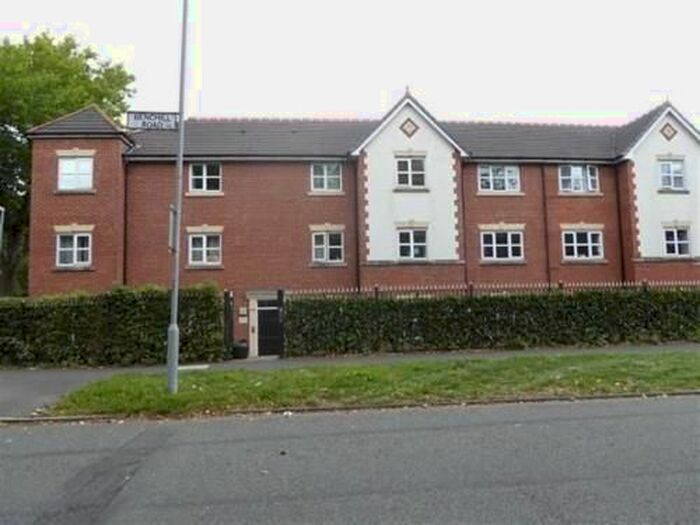 2 Bedroom Flat To Rent In Apartment, Benchill Road, Wythenshawe, Manchester, M22