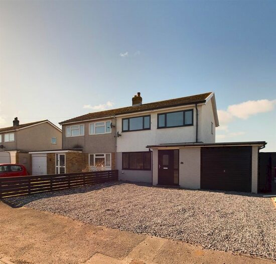 3 Bedroom Semi-Detached House For Sale In Maes Y Bryn, Pembrey, Llanelli, SA16