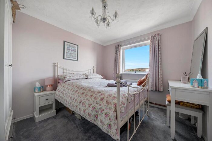2 Bedroom Flat For Sale In Sandringham Court, Swanage, BH19 - Photo 12