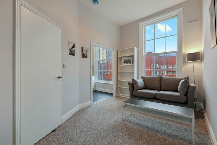1 Bedroom Flat To Rent In Old Kent Road, London, SE1