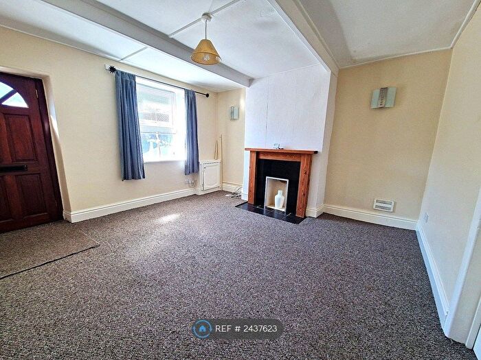 2 Bedroom Terraced House To Rent In Manchester Road, Stocksbridge, Sheffield, S36
