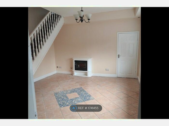 2 Bedroom Terraced House To Rent In Cooke Street, Failsworth, Manchester, M35