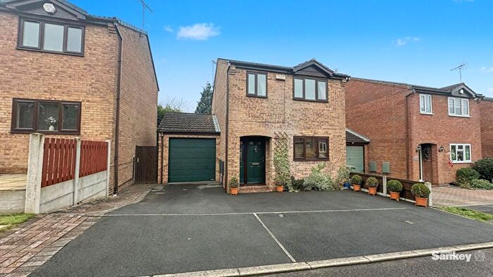 3 Bedroom Detached House For Sale In Little Hollies, Forest Town, NG19