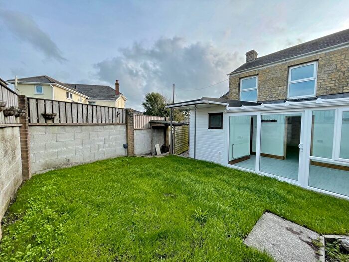 2 Bedroom Cottage To Rent In Carn Brea Lane, Redruth, TR15