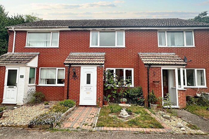 2 Bedroom Terraced House For Sale In Ringwood, BH24