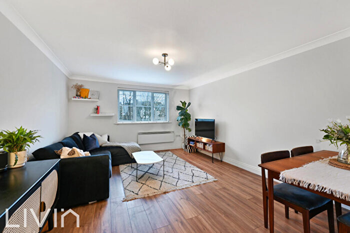 1 Bedroom Flat For Sale In Lower Addiscombe Road, Croydon, CR0