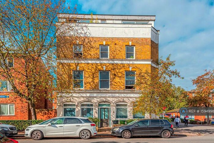 1 Bedroom Penthouse To Rent In Malpas Road, Brockley, SE4