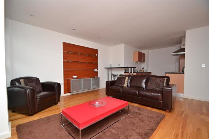 2 Bedroom Apartment To Rent In Faroe, City Island, Leeds, LS12