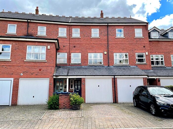 3 Bedroom Property To Rent In The Farthings, Harborne, Birmingham, B17