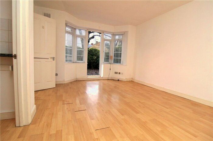 Studio To Rent In Hastings Road, Ealing, W13