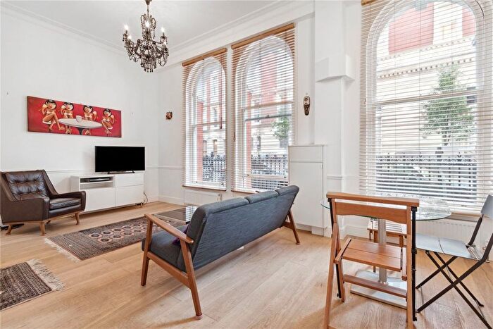 2 Bedroom Flat To Rent In Berners Street, Fitzrovia, W1T