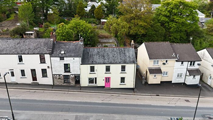 3 Bedroom End Of Terrace House For Sale In Fore Street, Camelford, PL32