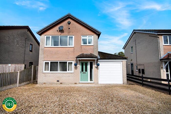 3 Bedroom House For Sale In Caernarvon Drive, Barnburgh, Doncaster, DN5