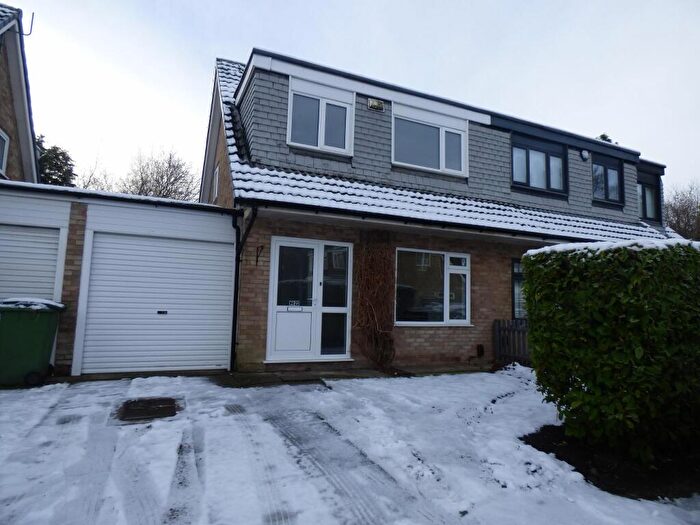 3 Bedroom Semi-Detached House To Rent In Alvington Grove, Stockport, SK7