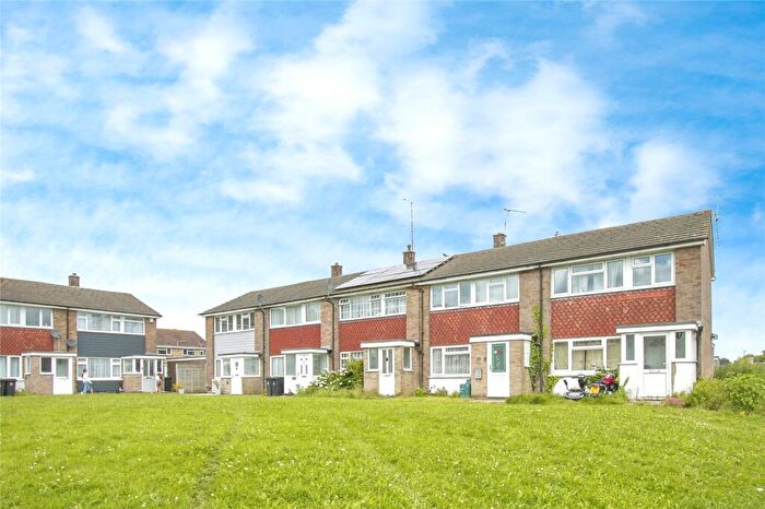 3 Bedroom Terraced House For Sale In Park Gardens, Christchurch, Dorset, BH23