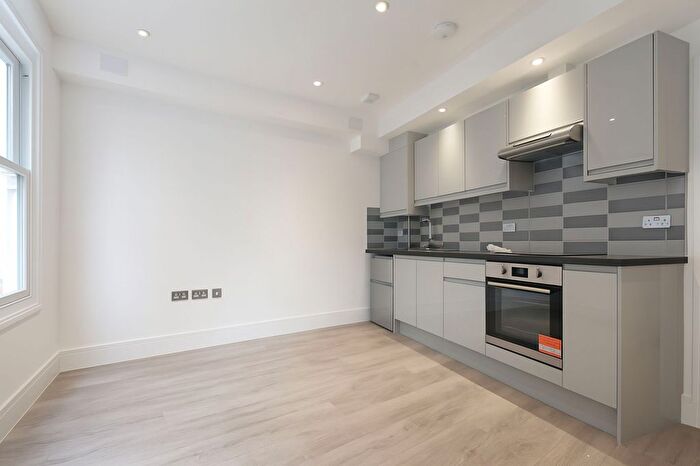 1 Bedroom Flat To Rent In Hackney Road, London, E2