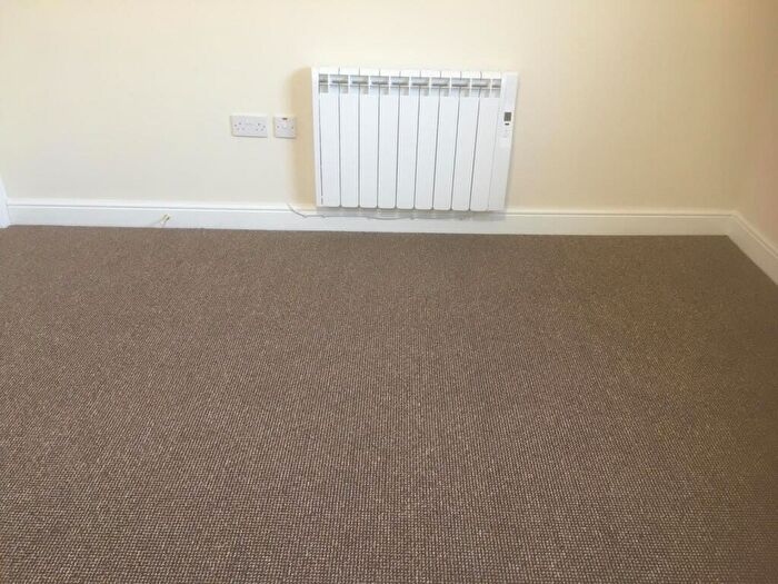 2 Bedroom Apartment To Rent In Victoria Road, Burton-On-Trent, DE14