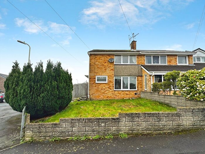 3 Bedroom Semi Detached House For Sale In Willesden Road, Bridgend, CF31
