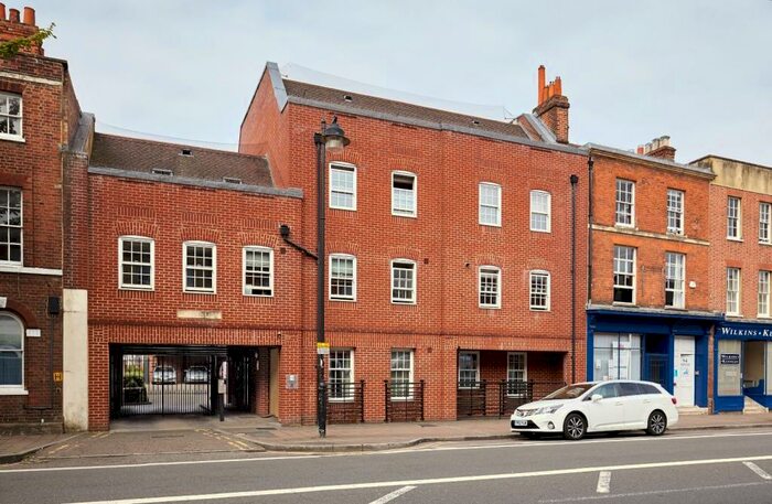 2 Bedroom Apartment To Rent In Home Court, London Street, Reading, RG1