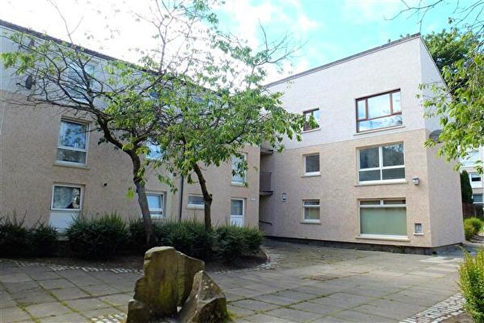 2 Bedroom Flat To Rent In Elm Drive, Cumbernauld, G67