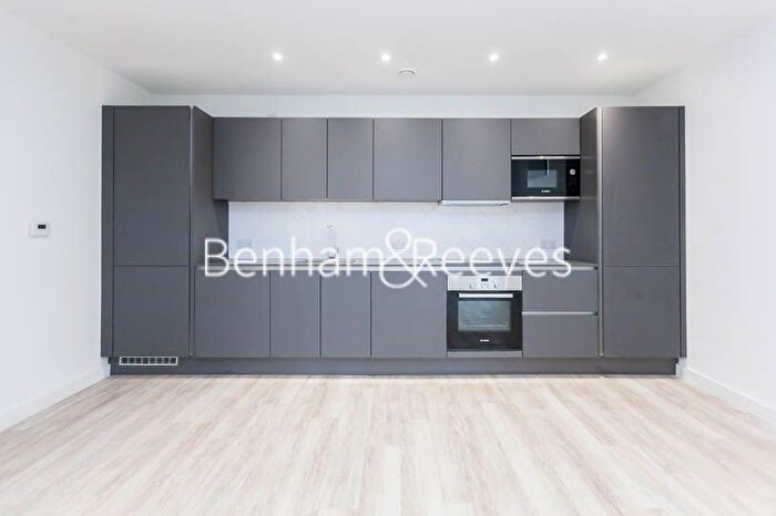 1 Bedroom Flat To Rent In Habito, Hounslow, TW3
