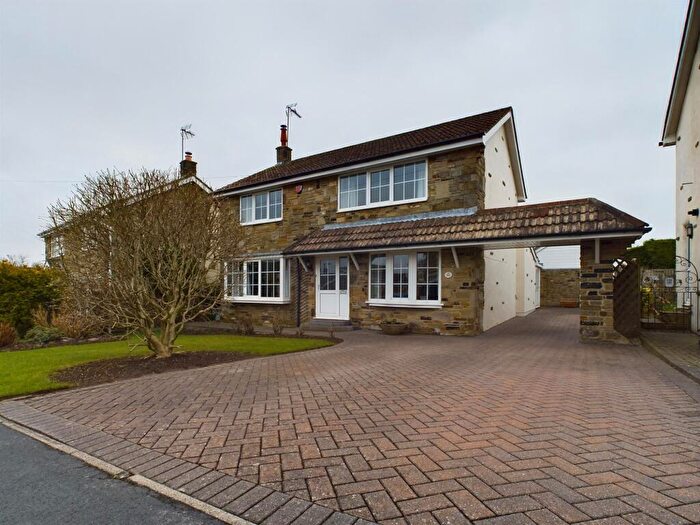 4 Bedroom Detached House To Rent In Princess Mead, Goldsborough, HG5