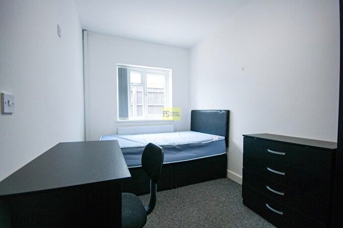 1 Bedroom Terraced House To Rent In Dawlish Road, Selly Oak, Birmingham, B29