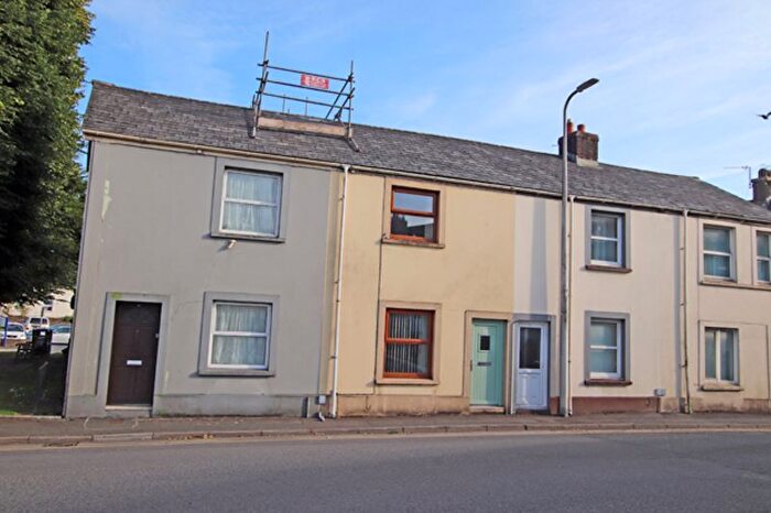 2 Bedroom Terraced House To Rent In Little Water Street, Carmarthen, SA31