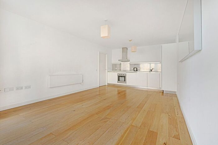 2 Bedroom Flat To Rent In Steedman Street, Walworth, SE17