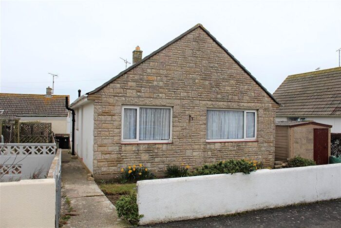 2 Bedroom Detached Bungalow To Rent In Four Acres, Portland, DT5