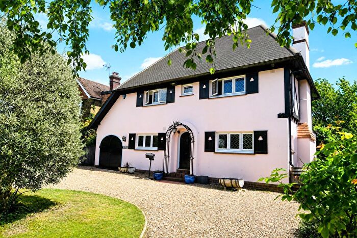 4 Bedroom Detached House For Sale In The Landway, Maidstone, ME14