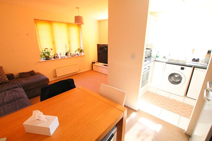 2 Bedroom Flat For Sale In Caroline Court, Burton-on-Trent, DE14