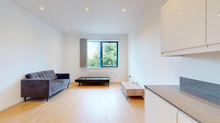 Studio To Rent In Riverbank Way, Brentford, TW8