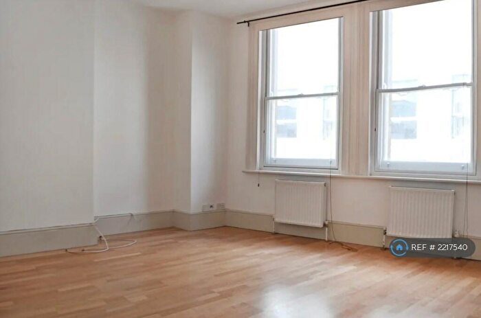 1 Bedroom Flat To Rent In Hackney Road, London, E2