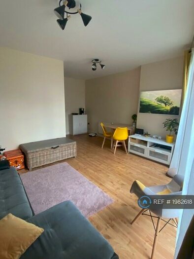 2 Bedroom Maisonette To Rent In London, London, E16