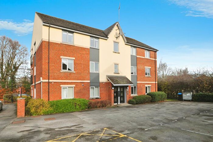 2 Bedroom Flat For Sale In Appleshaw Close, Knaresborough, North Yorkshire, HG5