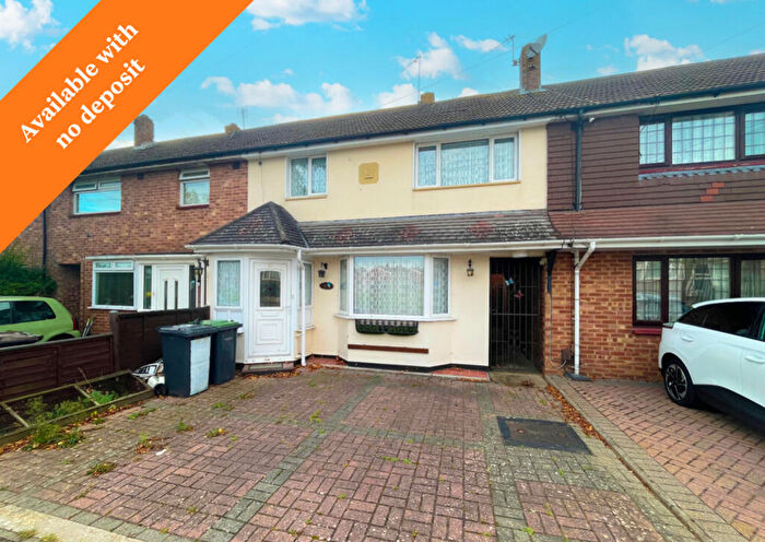 3 Bedroom Terraced House To Rent In Moorgreen Road, Havant, Hampshire, PO9