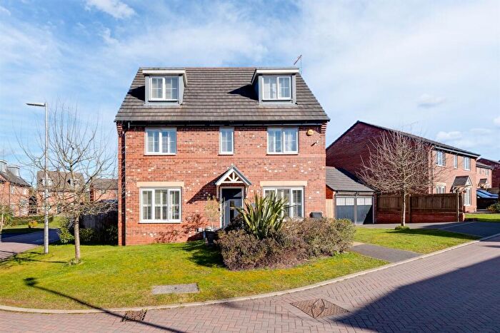 5 Bedroom Detached House For Sale In Double Bedroom Freehold House In Sandstone Lane, CW6