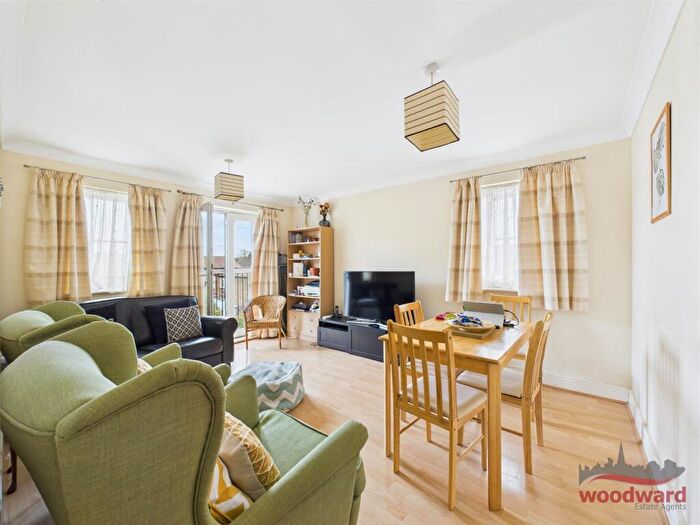 2 Bedroom Flat For Sale In Collapit Close, Harrow, HA1