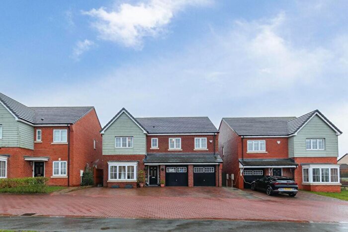 5 Bedroom Detached House For Sale In Parkside View, Backworth Park, NE27