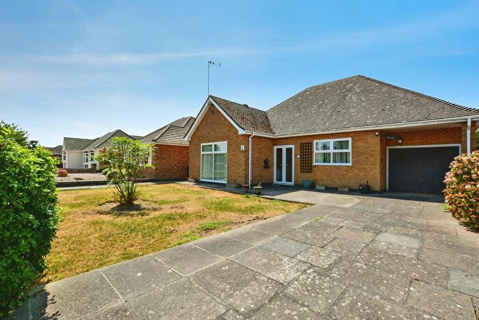 2 Bedroom Detached Bungalow For Sale In Beresford Avenue, Skegness, PE25