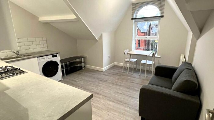 1 Bedroom Apartment To Rent In Clyde Road, West Didsbury, Manchester, M20